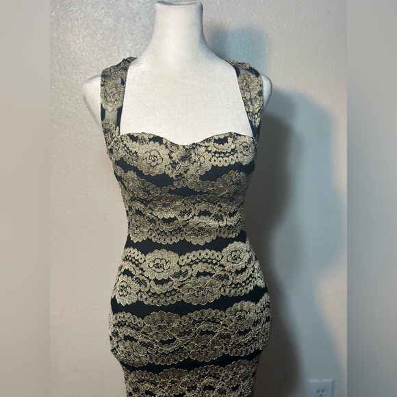 Black and gold sexy night dress size s black lace with gold floral print - Picture 16 of 16